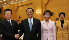 谈连战访访华_1500字