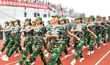 酷暑.军训.坚持_700字