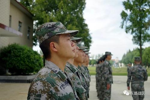我们的军营生活_1200字