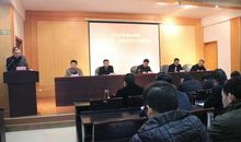 中午，老师去开会了_800字