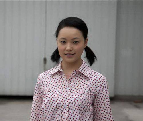 但我会说：“爱是一个厚厚的大雨！”