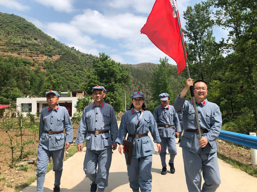 抒情哲学散文：返回头部，高敏锐的_1200字