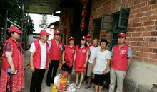 助人为乐献爱心_500字