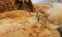 奔腾的黄河_1000字