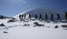 驻守边疆的守卫者_350字