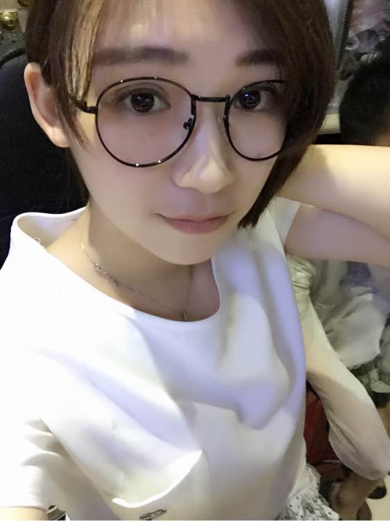 魔术妹妹妹妹从真诚_200字的两个动作