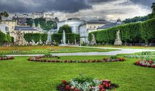 [春天来了]美丽的喷泉花园_800字