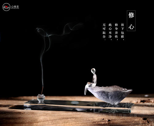 玻璃香_550字