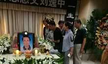 金钱诚可贵，友情价更高_800字