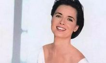 伊莎贝尔她不在（1）_200字