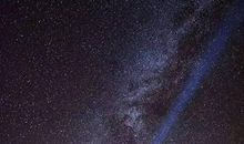 流星划过夜空、汇演一场童话_1200字