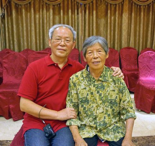 [谢谢你，没有牙齿不会忘记祖母的恩典_1500字