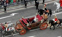 梦境（二） “乘坐”马车_800字