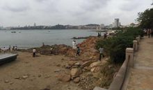 米莉森、娜塔莉的魔幻之路【第一章：红瓦房的初次见面】_1200字