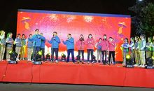 [爱的感悟]爱因为在心中_700字