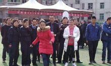 一脚定江山_800字