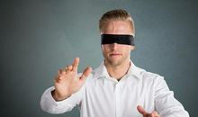 被蒙住的眼睛_800字