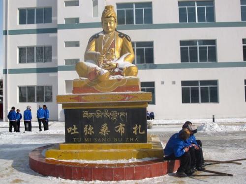 春天颜色在校园里_550字