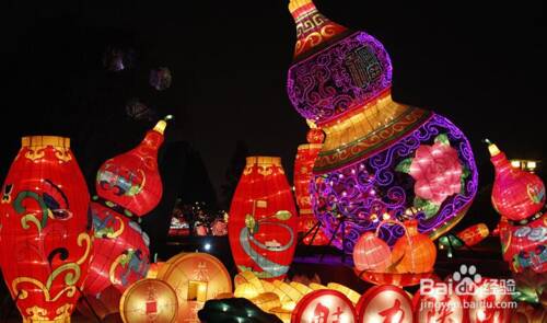 关于灯笼节的论文：灯笼节是灯笼_800字