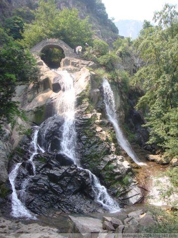 夏季旅游班_400字