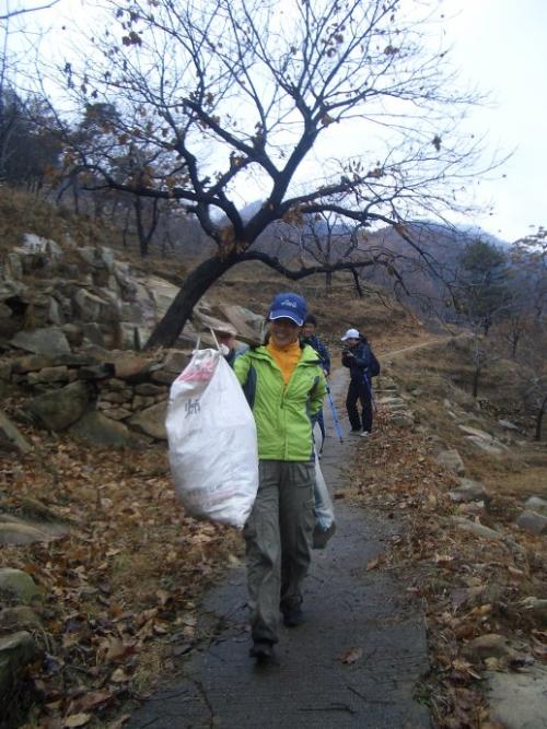 [八月一篇文章]登山音乐_1200字