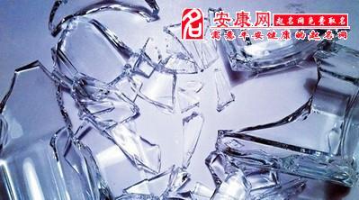 踢玻璃后_200字