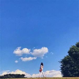 我是你的溪流，永远不要留下你的天空_1000字